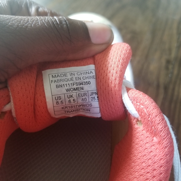 Ryka running shoes peach and creme - Picture 5 of 5